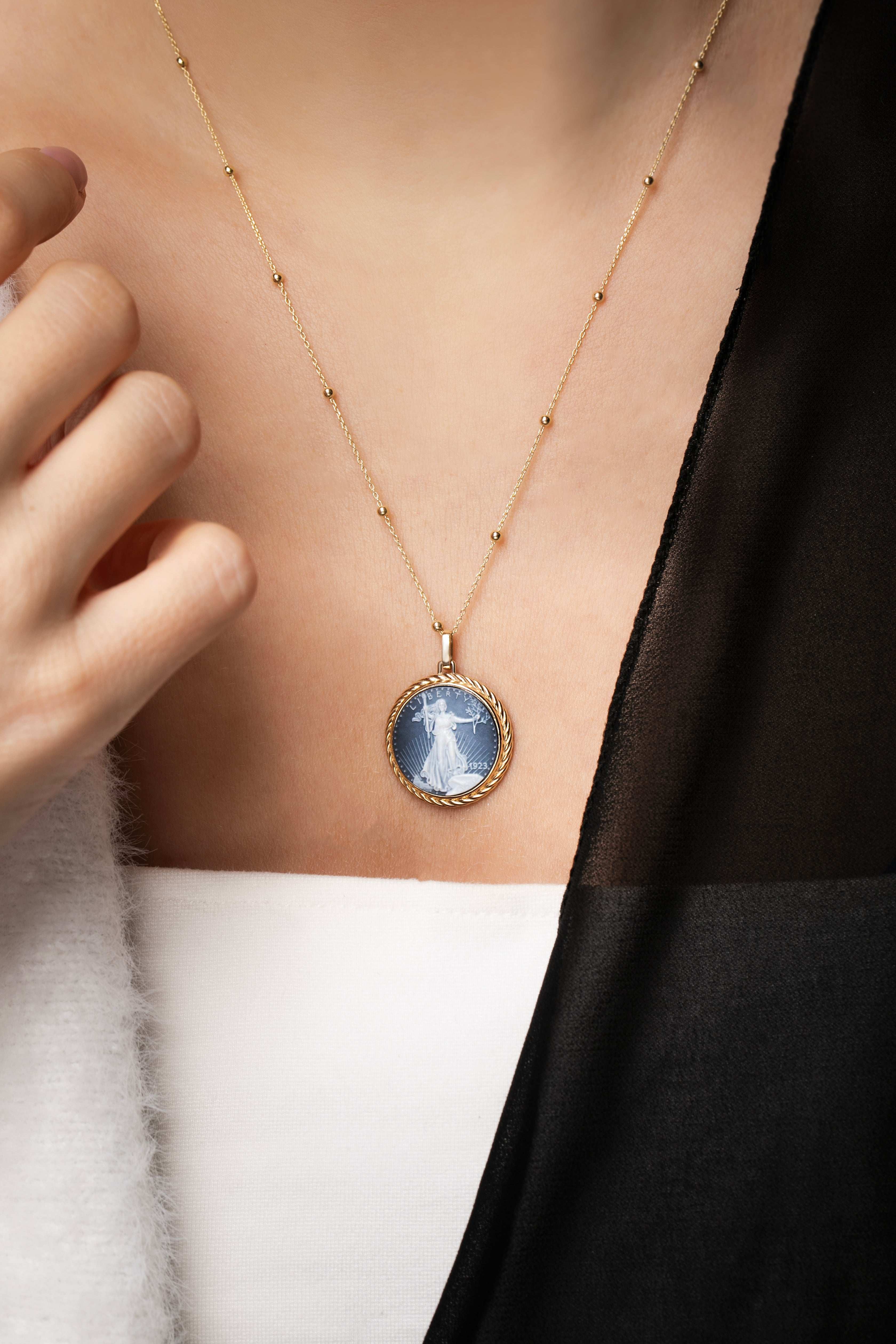 SARDONYX AMERICAN EAGLE COIN NECKLACE