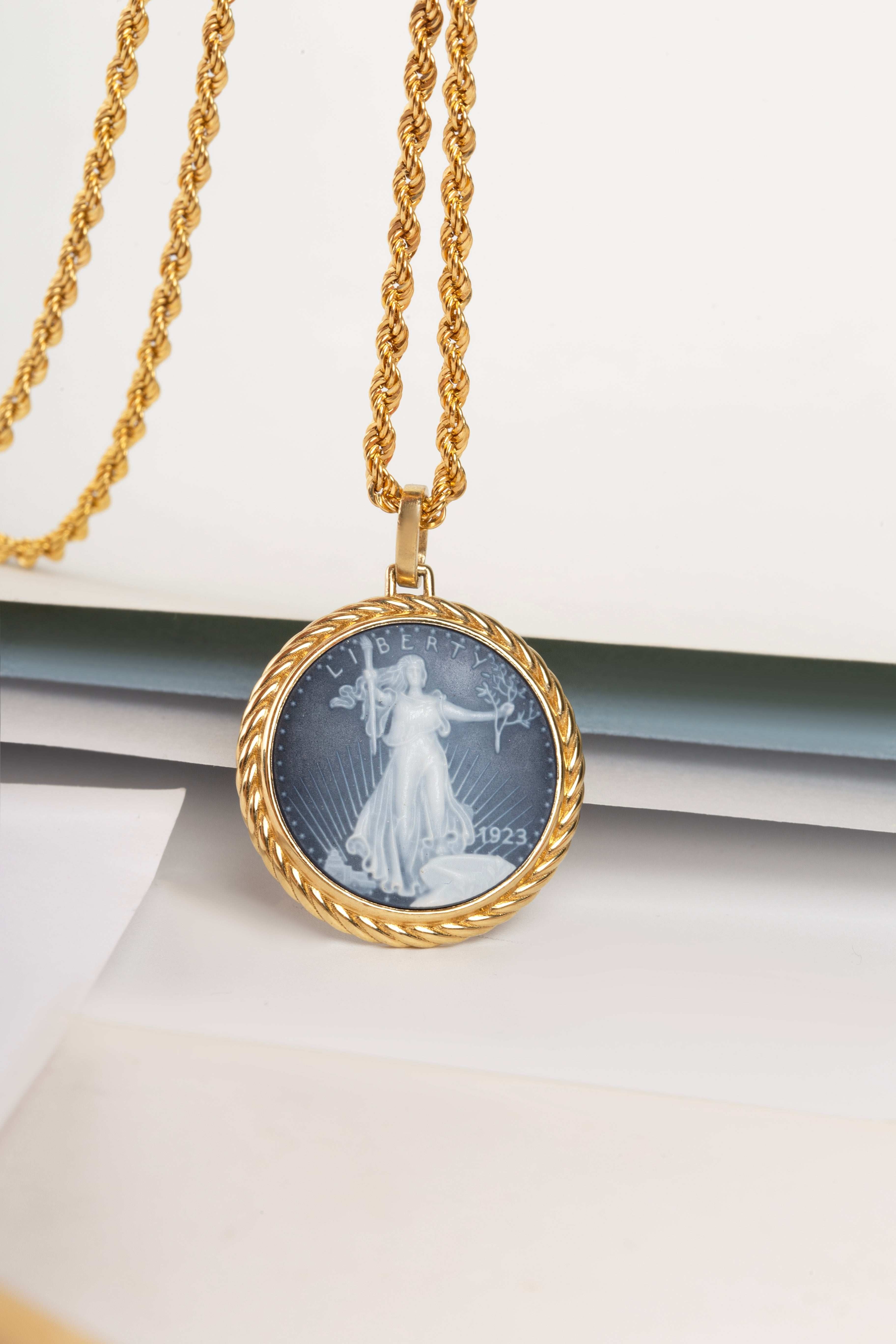 SARDONYX AMERICAN EAGLE COIN NECKLACE