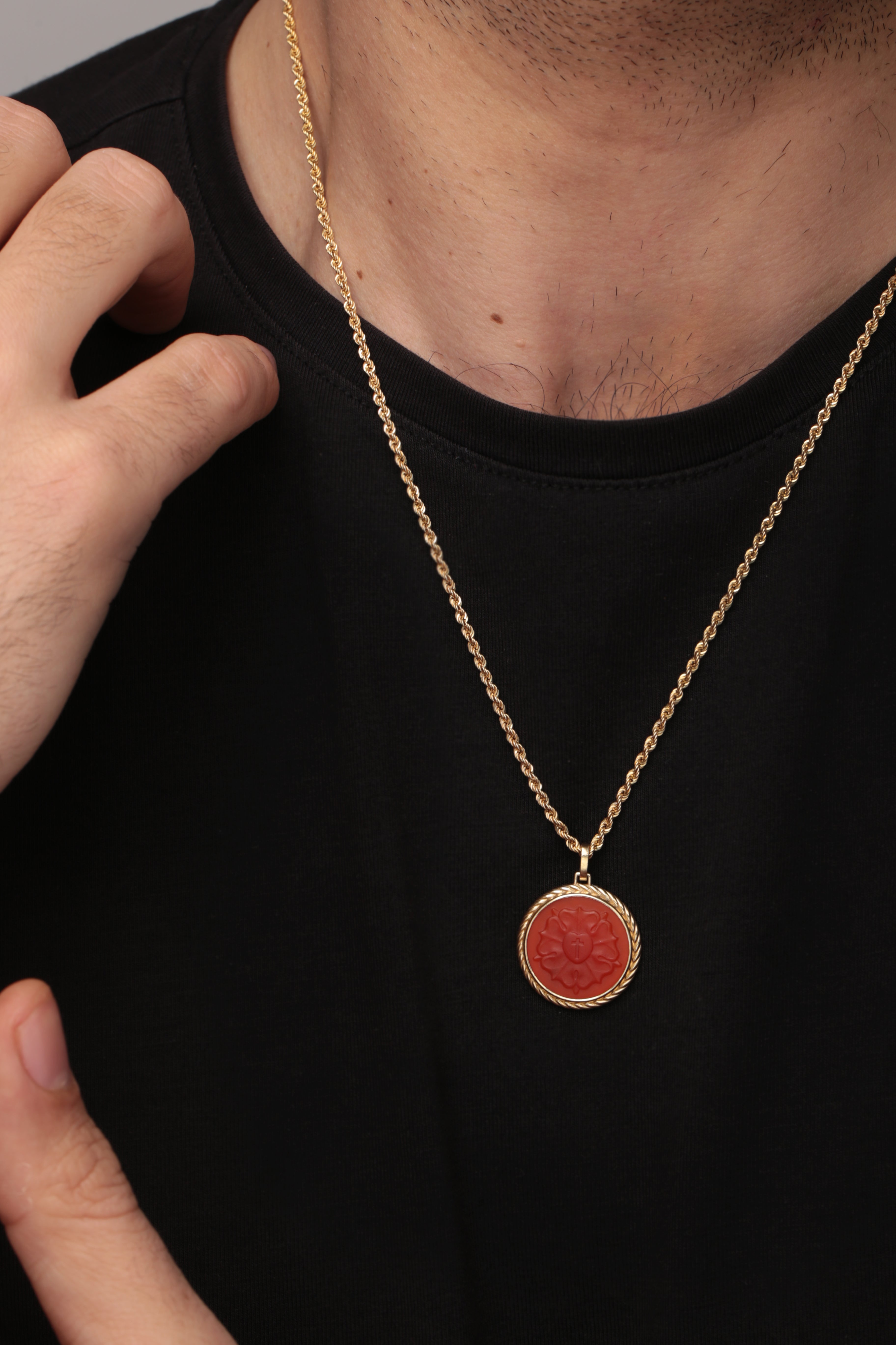CARNELIAN LUTHER ROSE NECKLACE