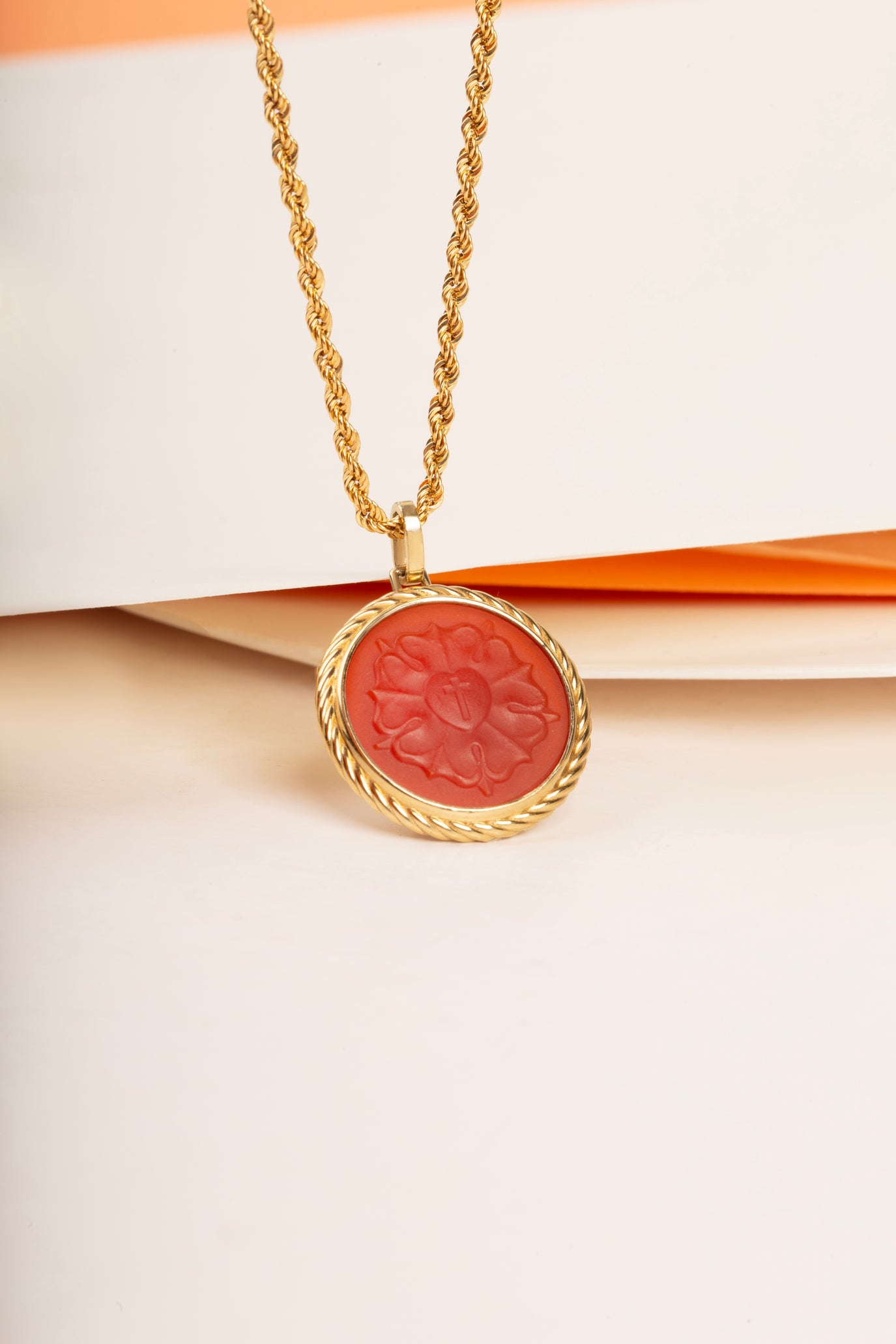 CARNELIAN LUTHER ROSE NECKLACE