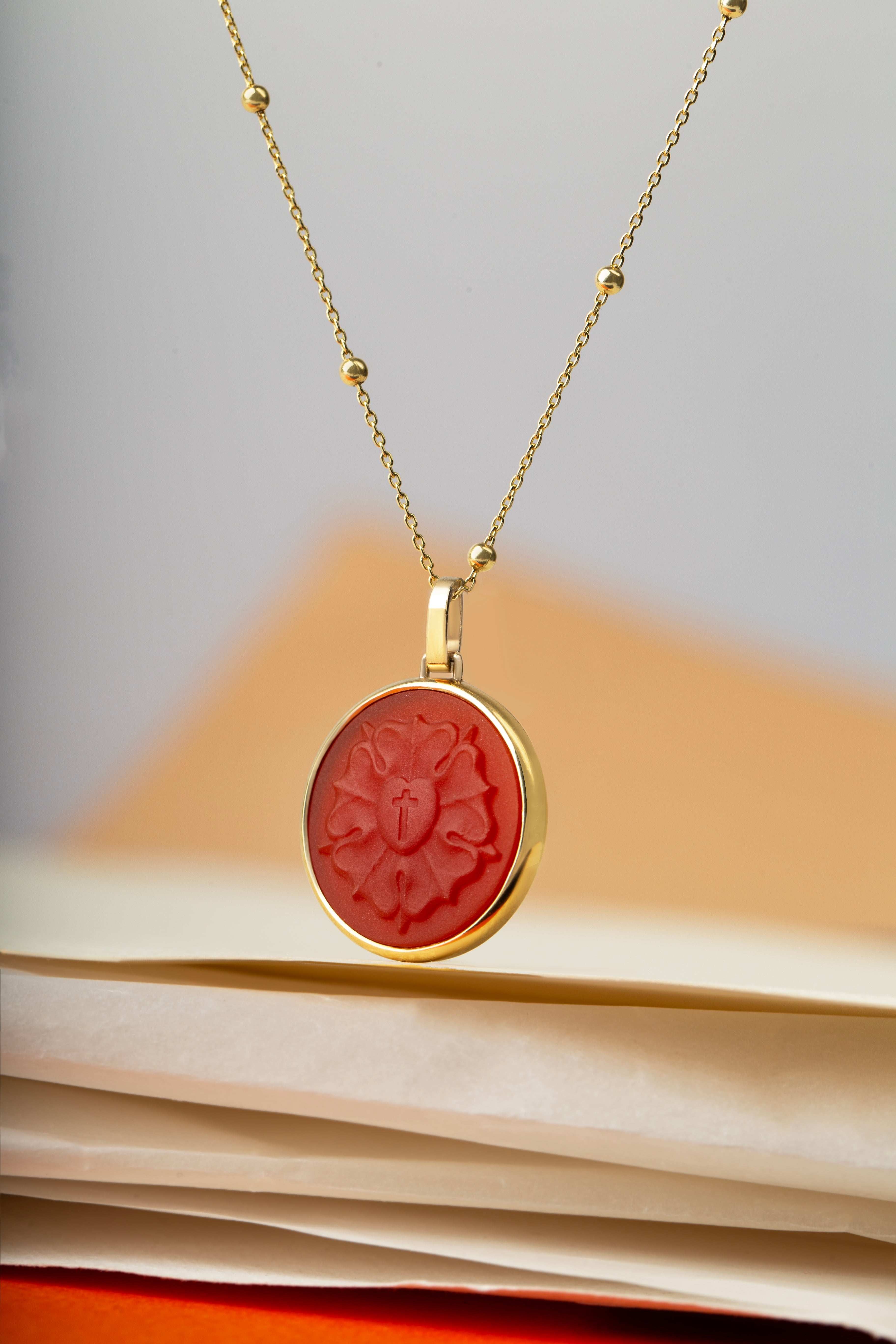 CARNELIAN LUTHER ROSE NECKLACE
