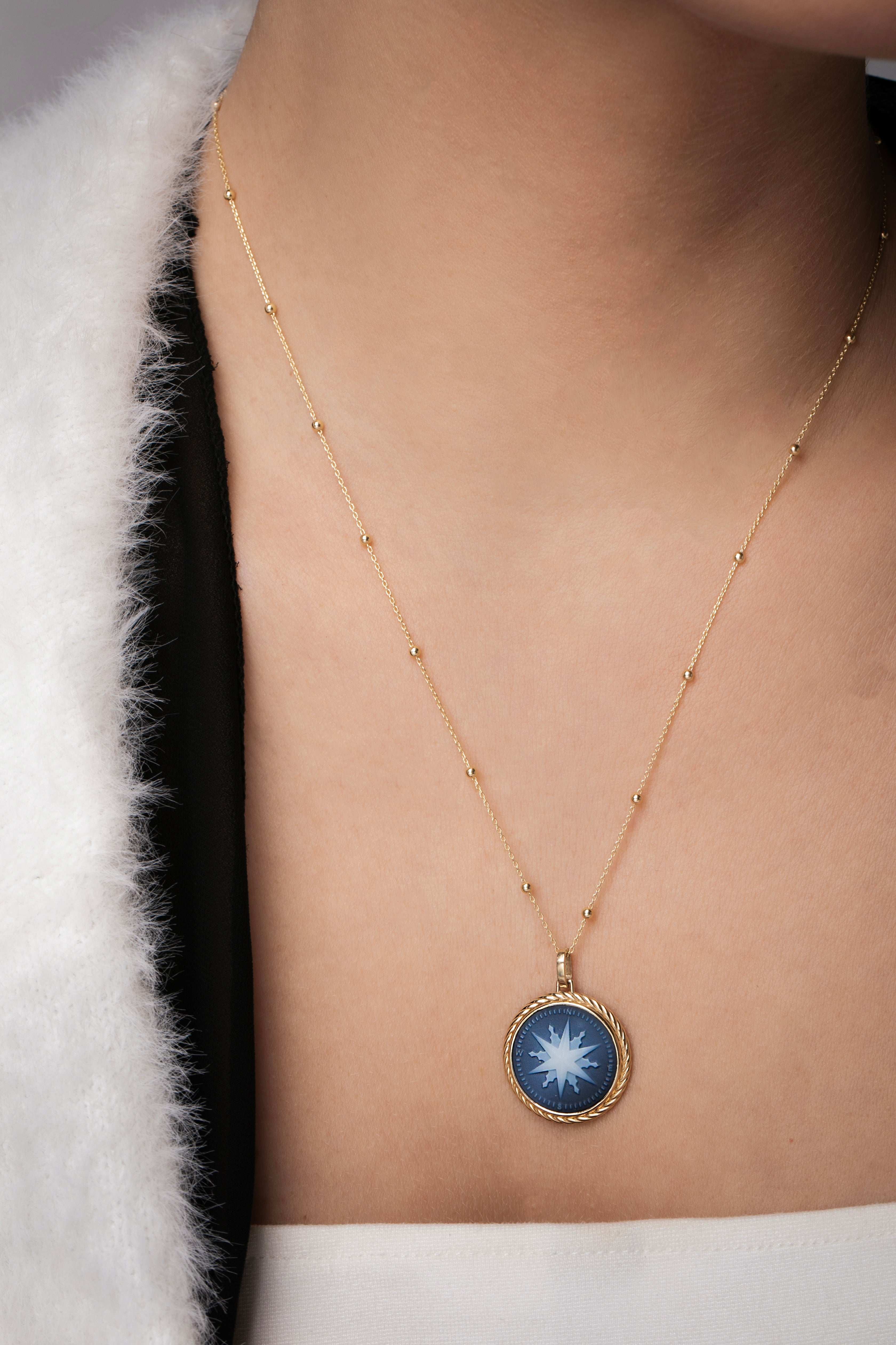 SARDONYX COMPASS NECKLACE