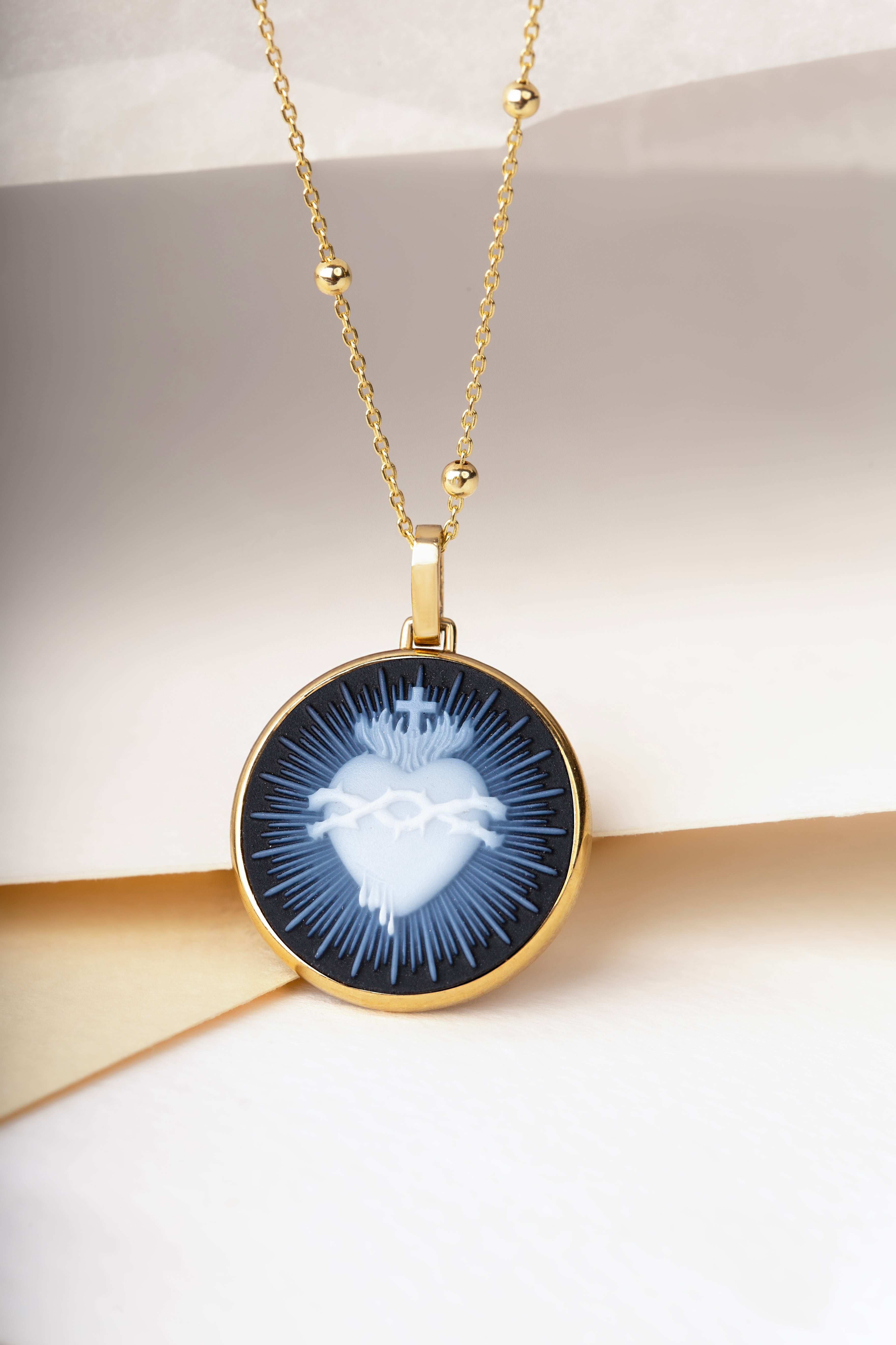 SARDONYX SACRED HEART NECKLACE