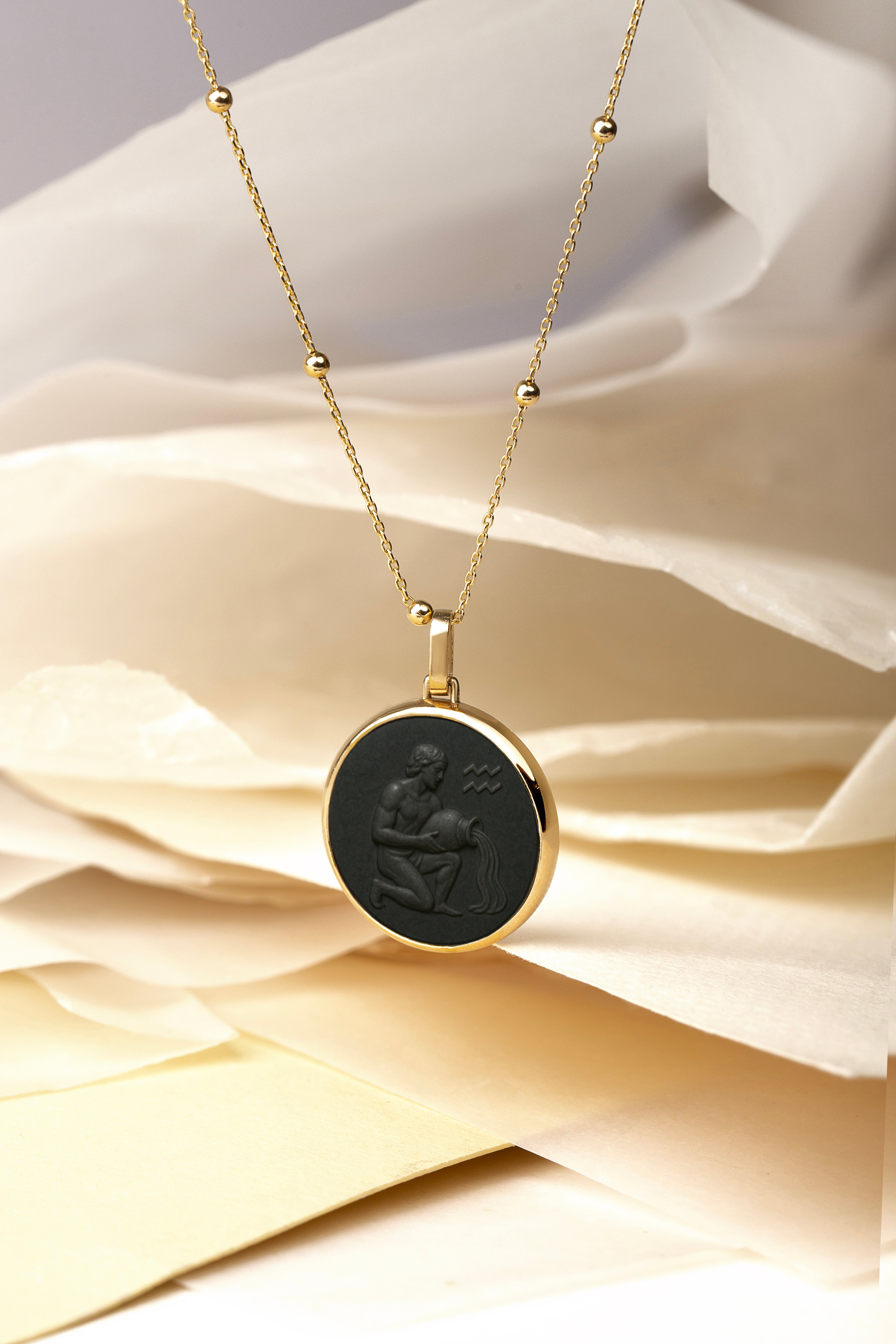 ONYX AQUARIUS NECKLACE