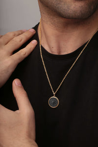 ONYX COMPASS NECKLACE