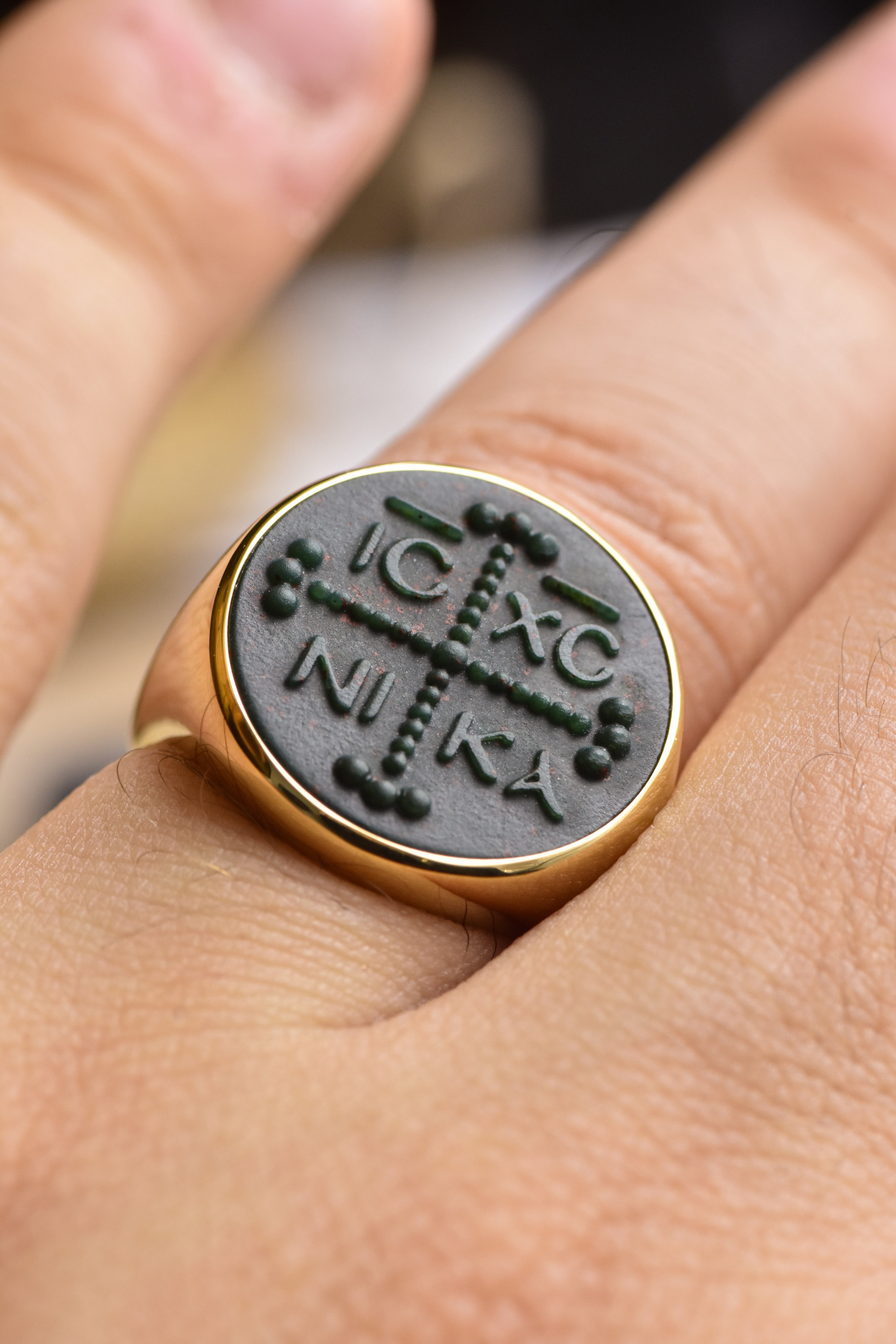 icxc_nika_gold_signet.jpg