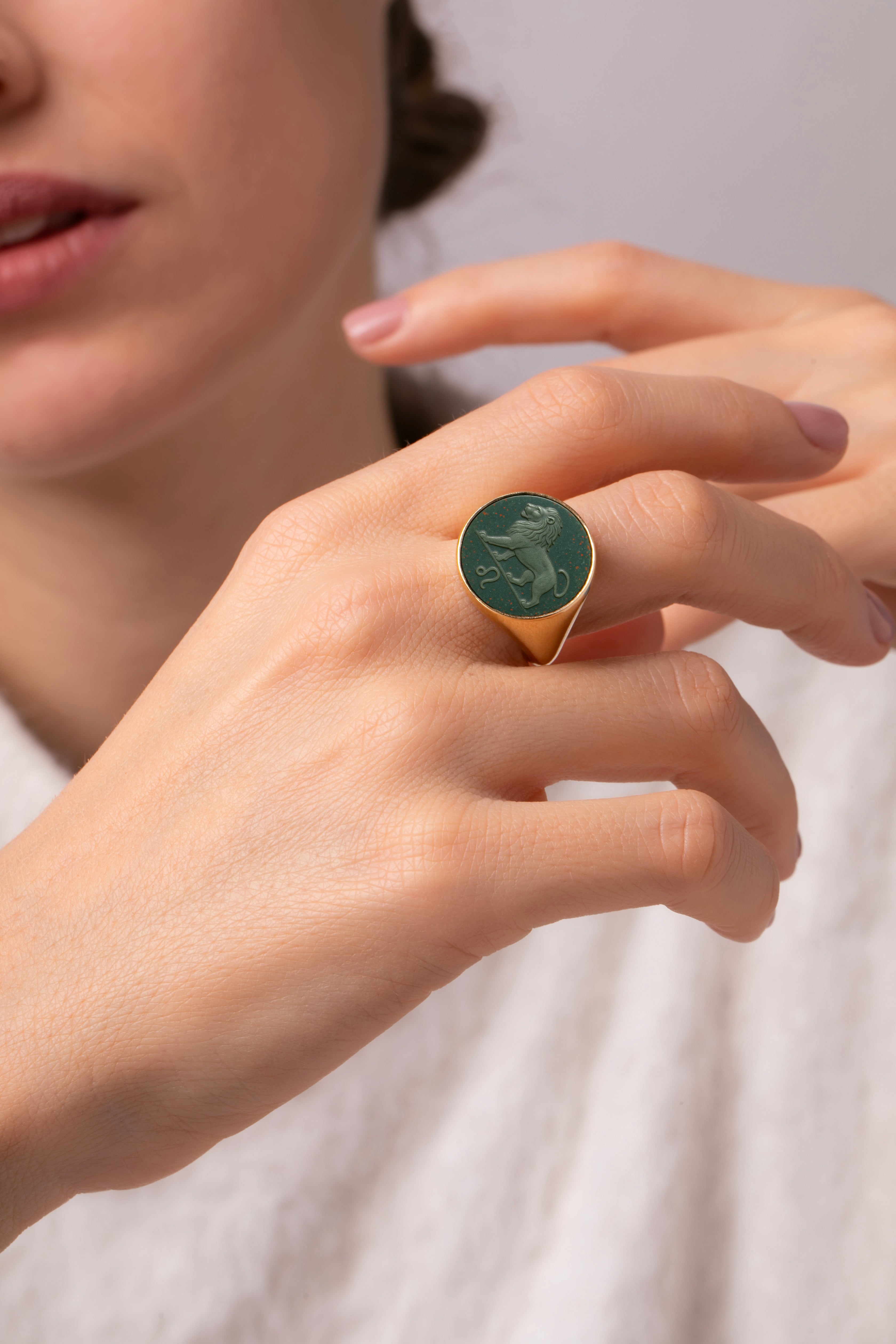 BLOODSTONE LEO RING