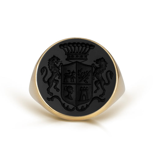 ONYX FAMILY CREST RING